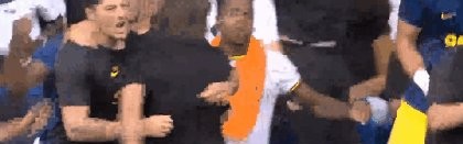 kaiyun-图赫尔：握手时应该看着对方眼睛 但孔蒂不这么想