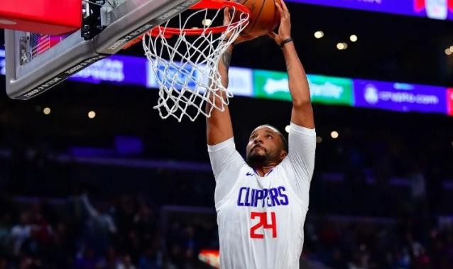 开云体育下载-快艇迷你版三巨头再度发力 小卡回归后深不可测