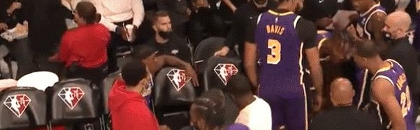 开云-湖人冲突为何而起？浓眉侵略性不足被霍华德聊破防